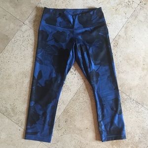 Lululemon Wunder Under Crop II *full-On Luxtreme